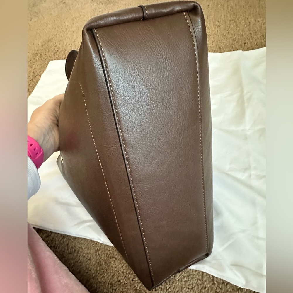 SHOULDER BAG WITH CHERRY CHARM-MAPLE BROWN COLOR - Picture 6 of 8